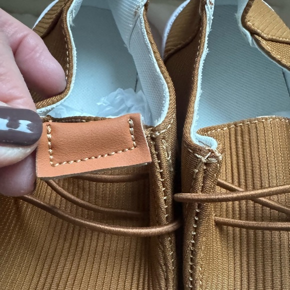 Kayak Cognac Corduroy Slip On Shoes EU 39/ US 8.5 - Picture 3 of 12